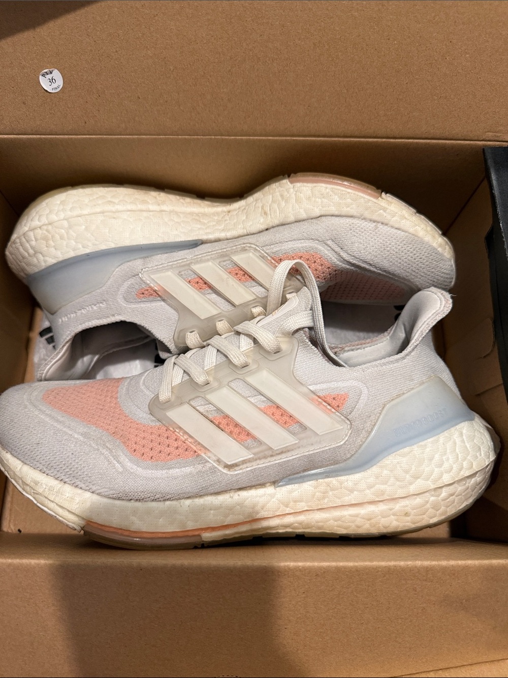 Adidas Ultraboost Women White/Peach/Blue